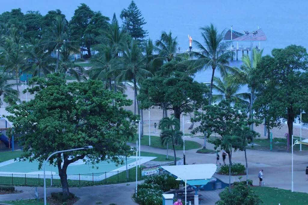 Treat Yourself, Fun In The Sun At The Aquarius Townsville Apartment